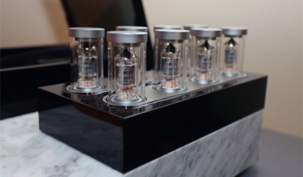 Sennheiser HE1 Sennheiser HE1