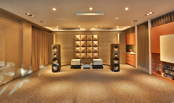 限量旗艦款Kronos Pro試聽(tīng)